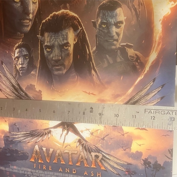 Avatar BUNDLE 2025 Fire and Ash PINS Ticket, Posters, Notebook Friend Fam NEW - Picture 10 of 14